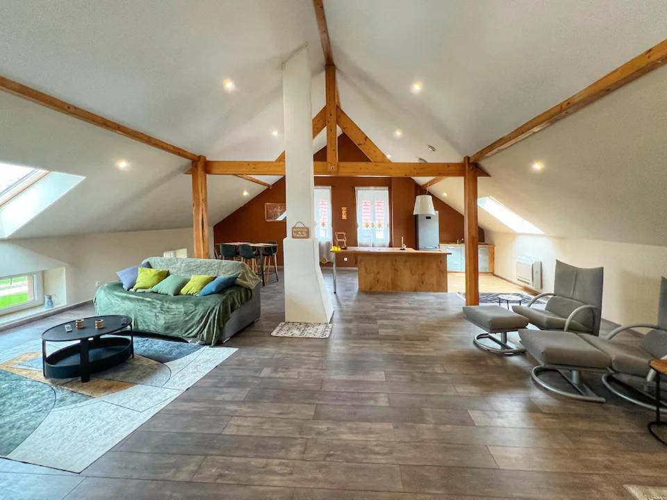 Loft Spacieux En Pleine Foret Bining Eksteriør bilde